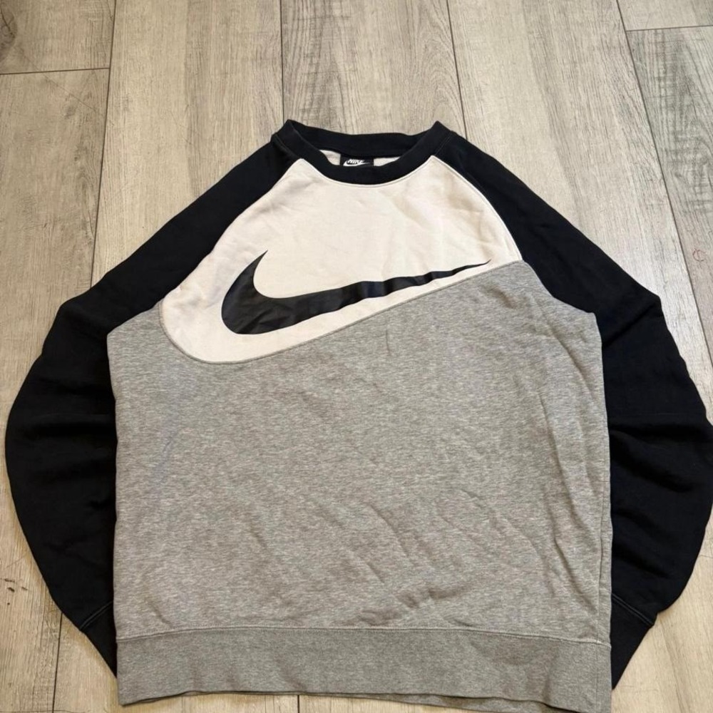 Vintage Nike Large Logo Round Neck‎ Colorblock Long Sleeves Pullover Mens size M